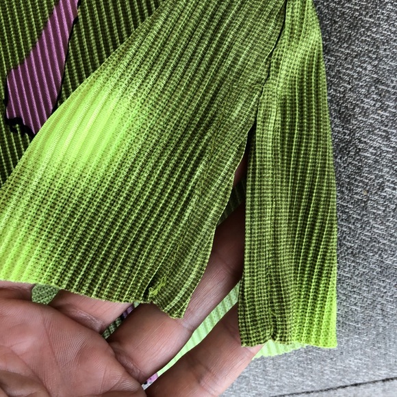 Like new! - JAMIE SADOCK Embellished Pleat 1/4 Zip Golf Short Sleeve Top - Picture 7 of 9